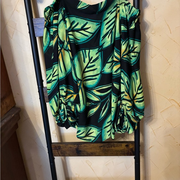 Joseph Ribkoff Size 4 Top - Picture 3 of 6